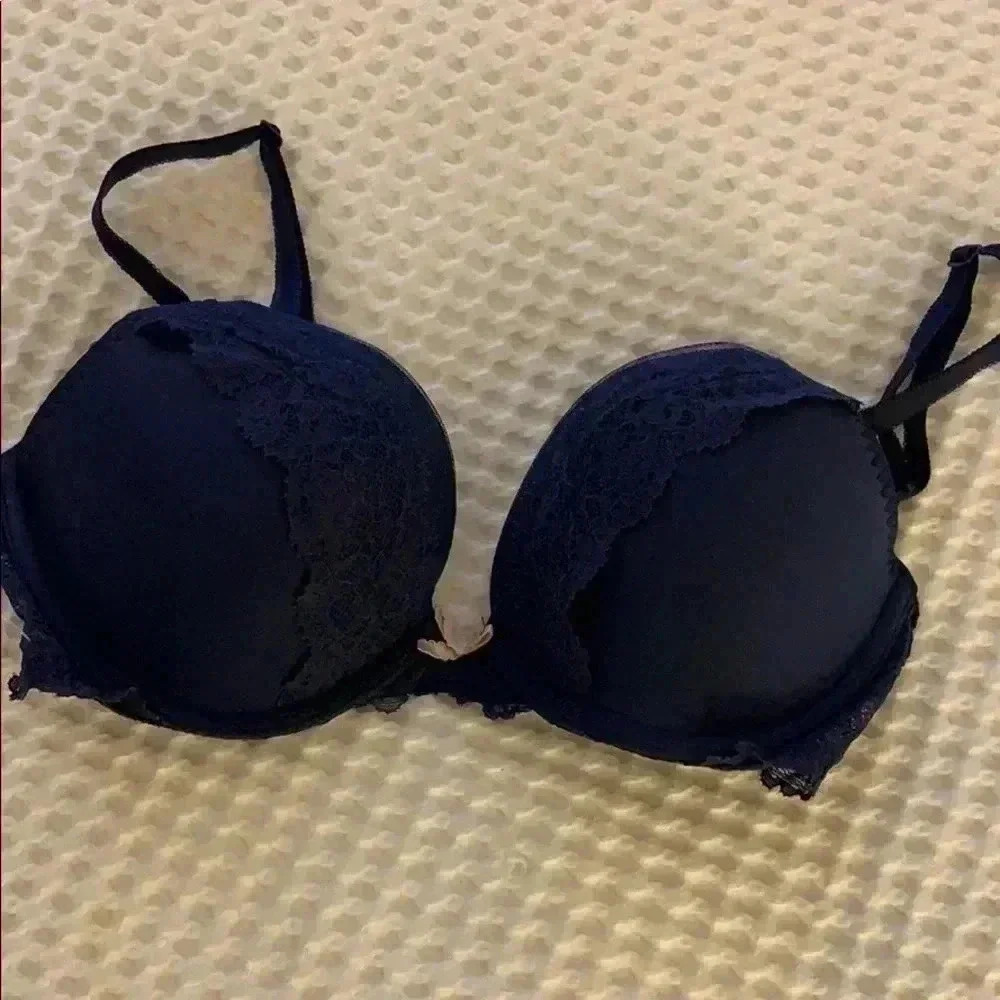 Vs